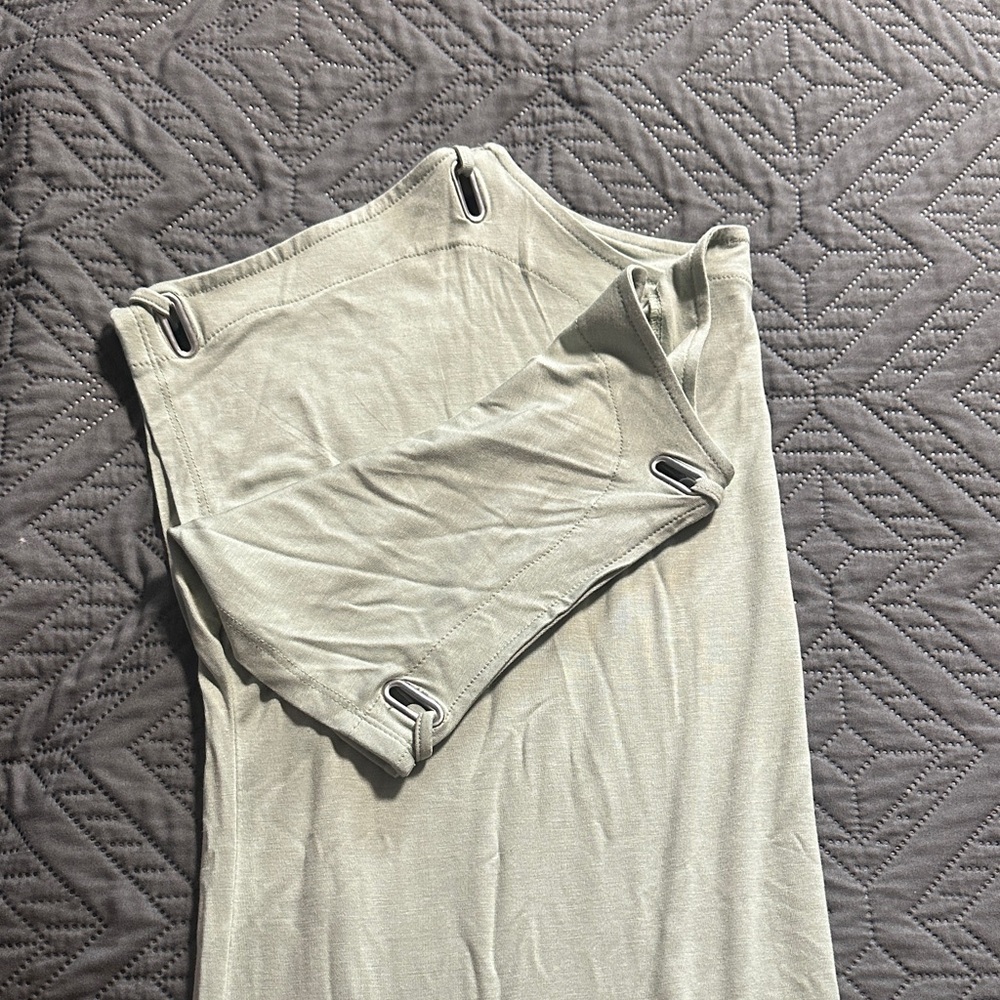 Cable & Gauge Light Gray Short Sleeve Top - Picture 3 of 3